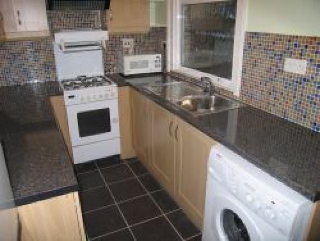 			2 Bedroom, 1 bath, 1 reception Flat			 Wrottesley Road, KENSAL GREEN NW10